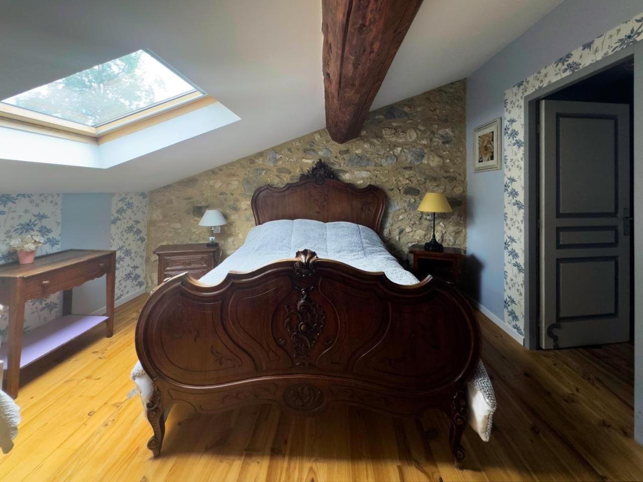 L'Oustal De L'Annetta Chambres Et Tables D'Hotes Comus Esterno foto