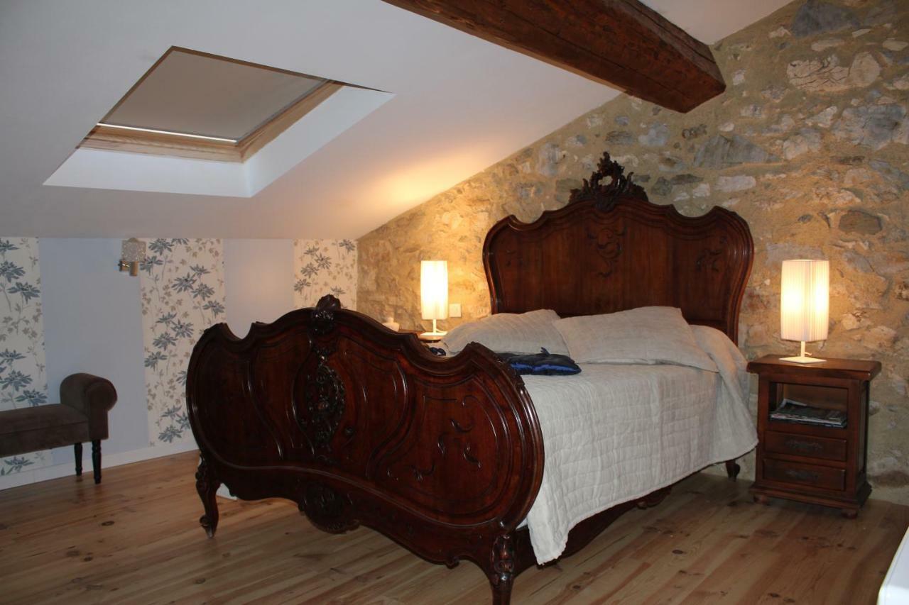 L'Oustal De L'Annetta Chambres Et Tables D'Hotes Comus Esterno foto